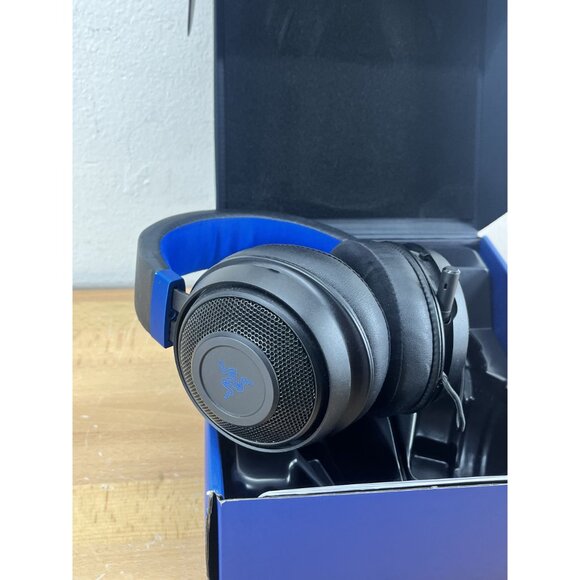 Razer RZ04-02830500-R3U1 Kraken Gaming Headset - Black/Blue - Picture 8 of 14